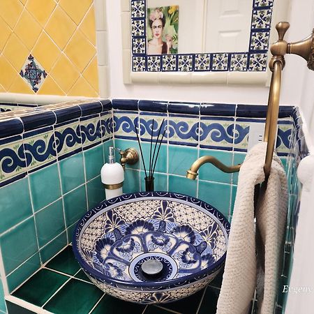 Bed and Breakfast Casa Blanca Boutique & Organic Канкун Экстерьер фото