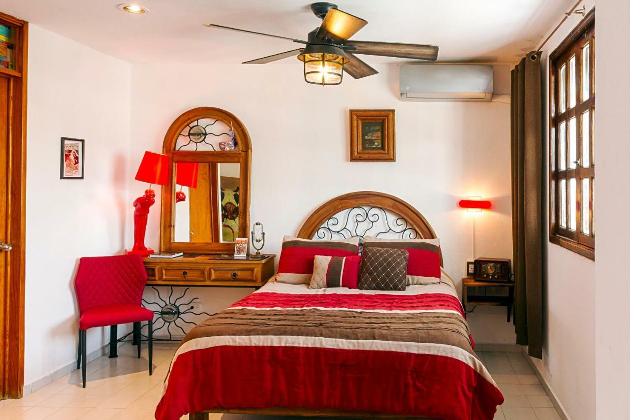 Bed and Breakfast Casa Blanca Boutique & Organic Канкун Экстерьер фото
